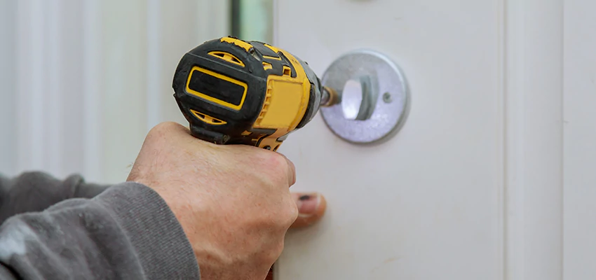 Street Locksmith For Smart Lock Repair in Danville